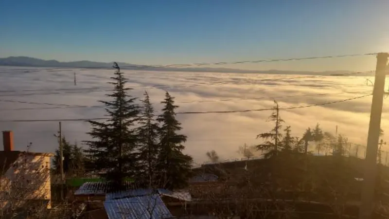 Elazığ'da sis tabakası, gün batımıyla görsel şölen oluşturdu