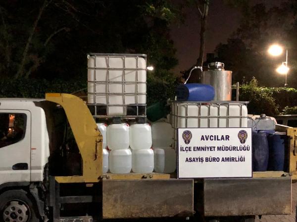 Avcılar’da kaçak alkol imalathanesine baskın