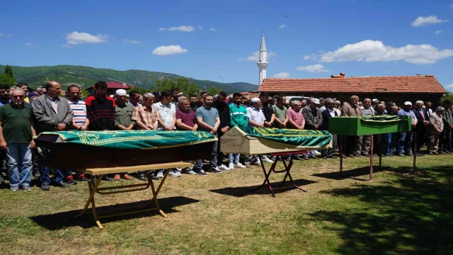 Feci kazada hayatını kaybeden şehit yakınları son yolculuğuna uğurlandı