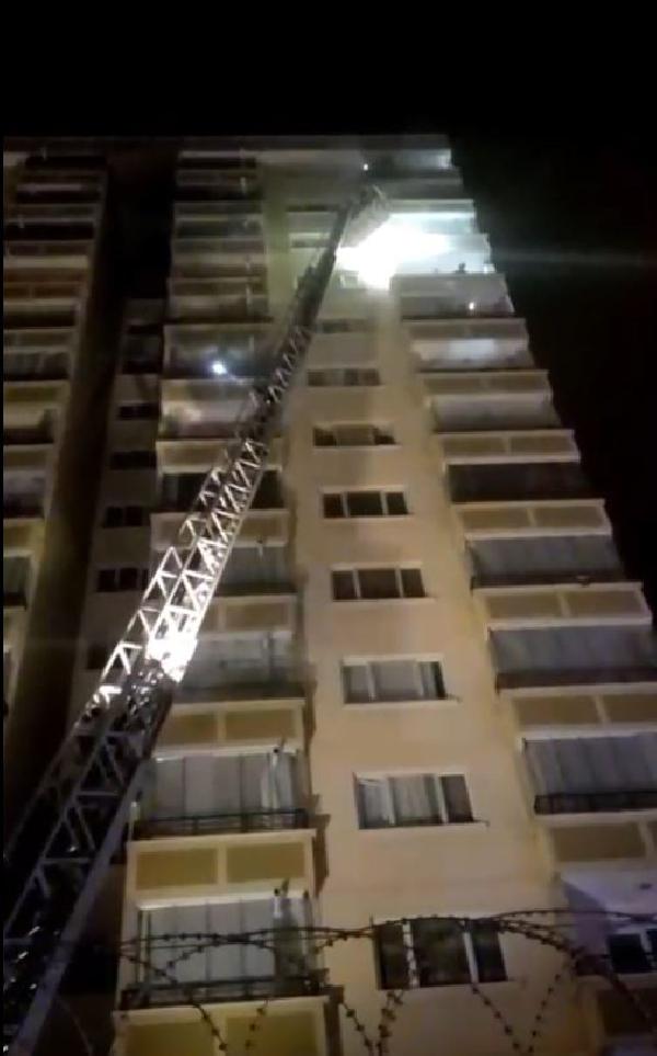Ankara'da 15 katlı apartmanın 13'üncü katında yangın: 1 ölü