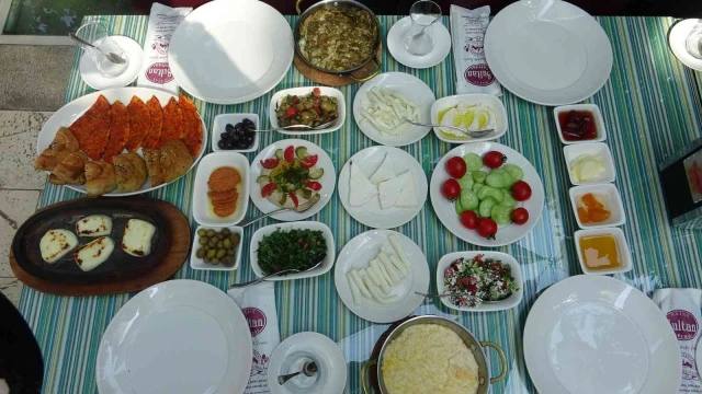 Gastronomi kenti Hatay’da kahvaltı çeşitleri tanıtıldı