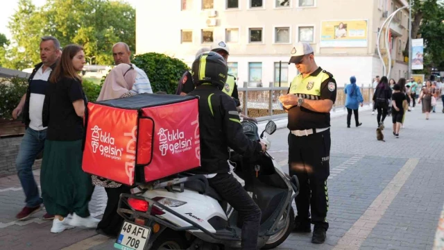 Gazipaşa Caddesi’nde motosiklet denetimi