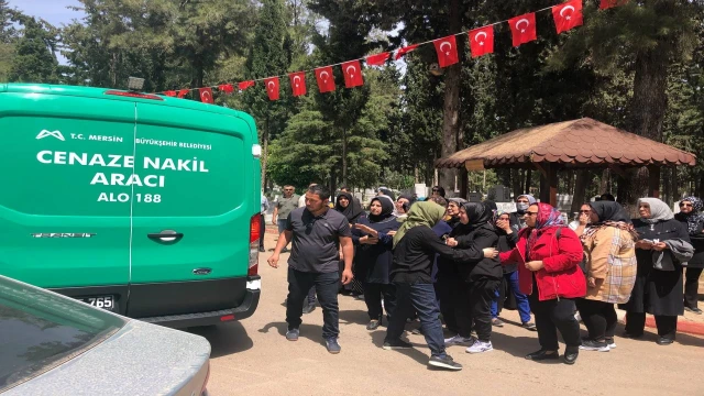 Genç pilotun cenazesi Mersin’de toprağa verildi