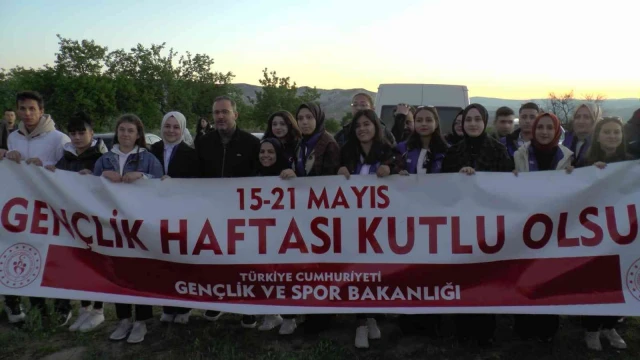 Gençlik ve Spor Bakanı Kasapoğlu: “Kadın sporcularımız Türkiye’nin adını zirveye yazmadılar zirveye kazıdılar”