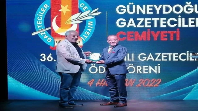 GGC’den Hacıbaba Pastanelerine teşekkür plaketi