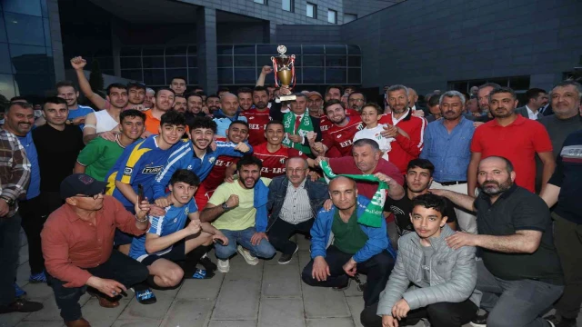 Gölbaşı Belediyespor’dan şampiyonluk kutlaması