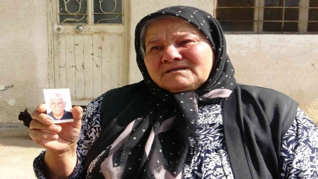 Gözü yaşlı anne bayramda kaybolan oğlunu bekliyor