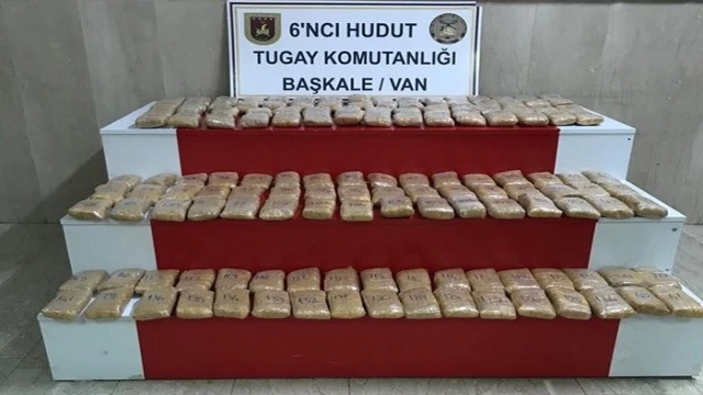 Hudut Kartalları Van sınırında 72 kilo 457 gram eroin ele geçirdi