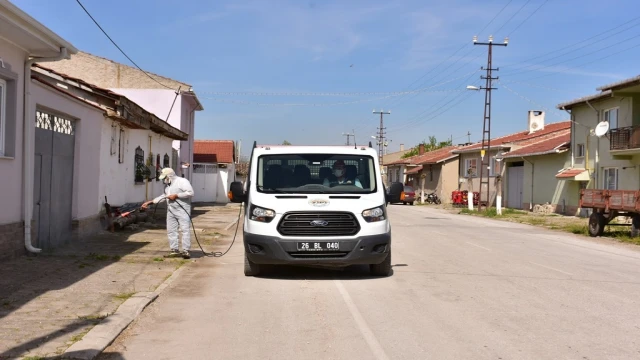 İnönü Belediyesi ilaçlama çalışması başlattı