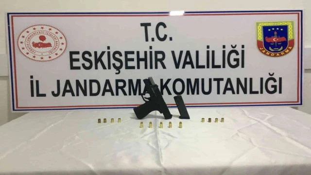 İnşaatta atış talimi yapan şahsı jandarma ekipleri yakaladı