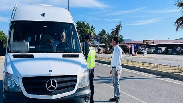 İzmir Otobüsçüler ve Servis Araçları Esnaf Odası Başkanı  Korsan Servislerine Savaş Açtı