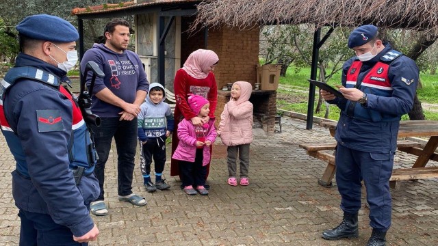 İzmir’de jandarmadan düzensiz göçle mücadele uygulaması