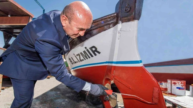 İzmir’de tekne bakım malzemeleri desteği sürüyor