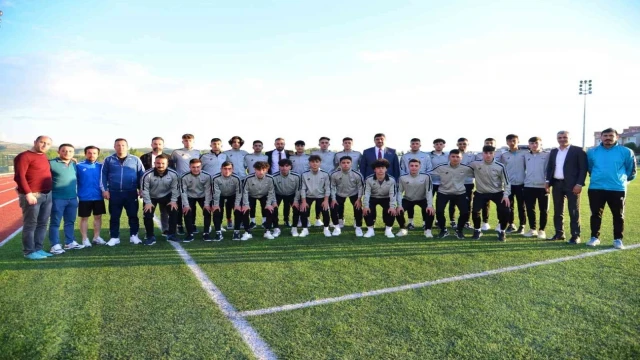 Kahramankazan U18 futbol takımı Türkiye Şampiyonası için Afyon’a hareket etti