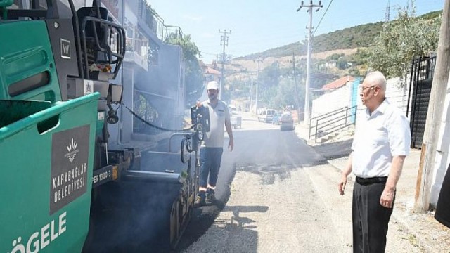 Karabağlar’da asfaltlamalar hız kesmeden sürüyor