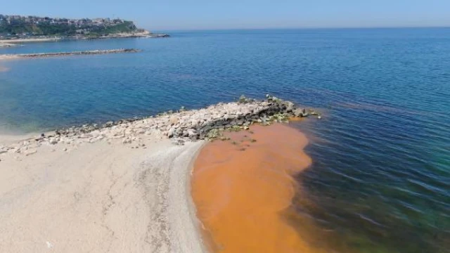 Karadeniz’de korkutan renk değişimi