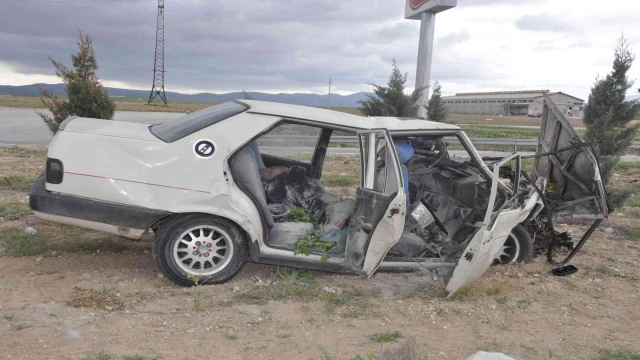 Karaman’da otomobiller çarpıştı: 3 yaralı