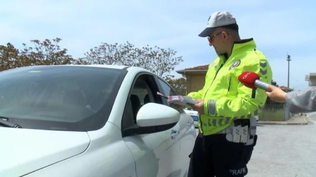 Kartal’da trafik haftası kapsamında sürücüler uyarıldı