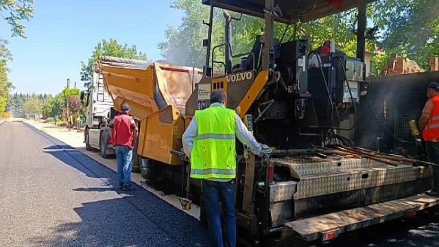 Kartepe Estergon Caddesinde üst yapı yenilendi