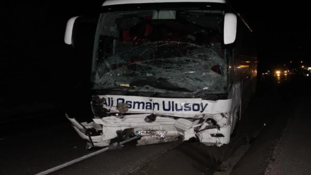 Kastamonu’da otomobil ile yolcu otobüsü çarpıştı: 2 ölü, 16 yaralı