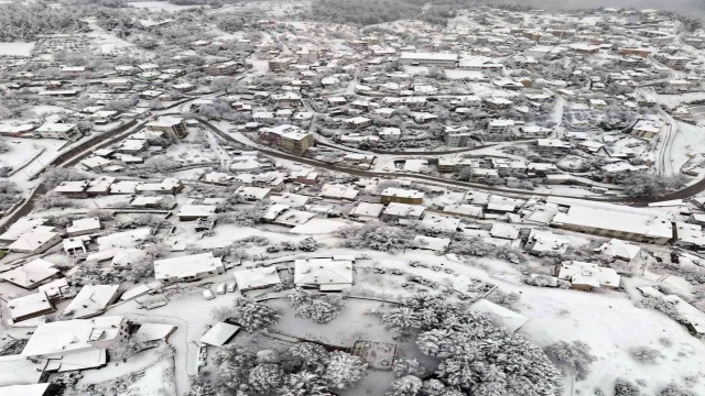 Kavaklıdere ilçesinde okullara kar tatili