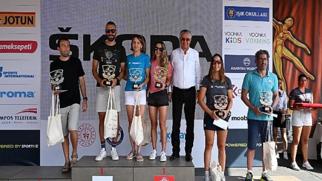 Kemer AQUAMASTERS Yüzme Yarışmalarına Ev Sahipliği Yaptı