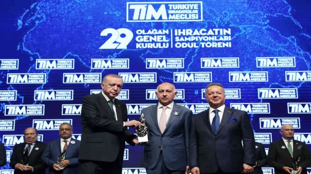 Kibar Holding’e TİM’den ihracat ödülü