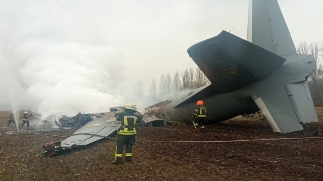 Kiev’de Ukrayna askeri uçağı düştü: 5 ölü