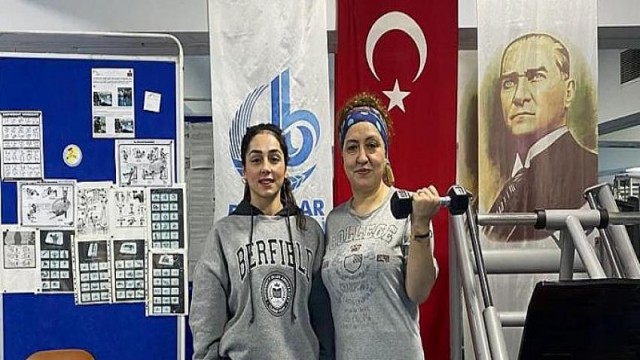 Kifoz hastası kadın sporla duruşunu düzeltti