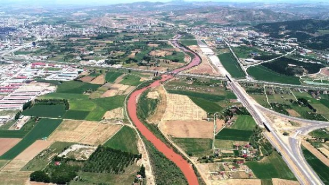 ’Kızılırmak rengini mineralli ultrabazik magmatik kayaçlardan alıyor’