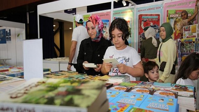 Kocaeli Kitap Fuarı iki yıl aradan sonra kapılarını açtı