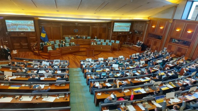 Kosova Meclisi, Rusya’nın Ukrayna’ya saldırısını kınayan kararı onayladı