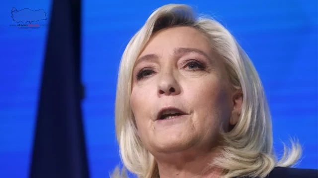 Le Pen: "Kamusal alanda başörtüsü takılmasını yasaklayan bir yasa tasarısı hazırladık"