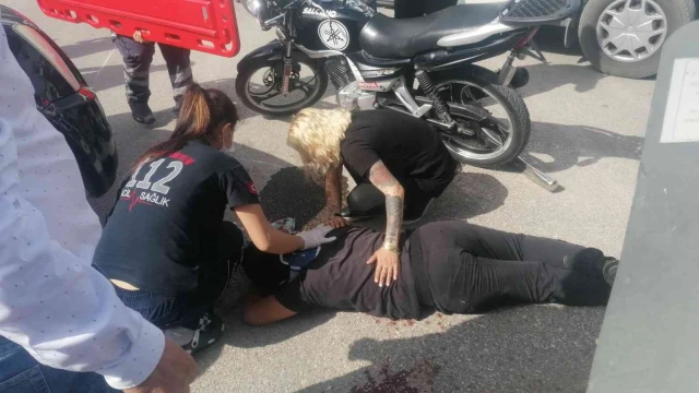 Manavgat’ta motosiklet ile kamyonet çarpıştı: 2 yaralı