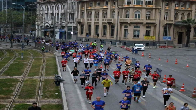 Maraton İzmir’de sivil topluma 4 milyon TL’lik katkı