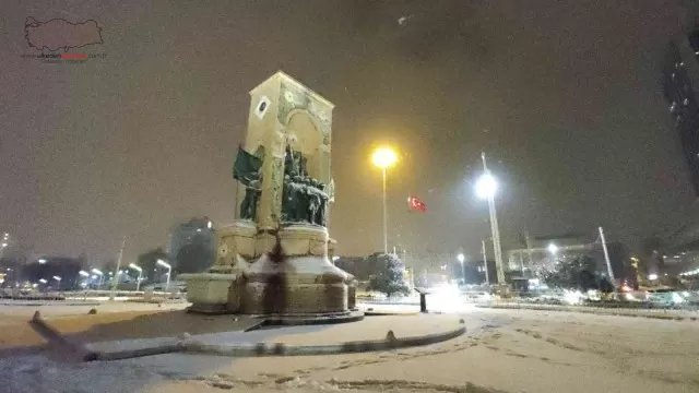 Megakent’te kar gece saatlerinde etkisini gösterdi