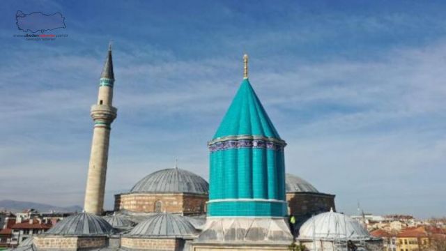 Mevlana Müzesi'nin Kubbe-i Hadra'sının yeni çinileri döküldü