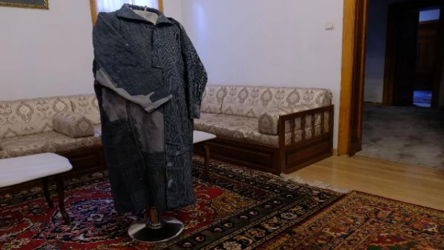 Mevlana’nın restore edilen kıyafetleri, boyu ve kilosunu ortaya çıkardı