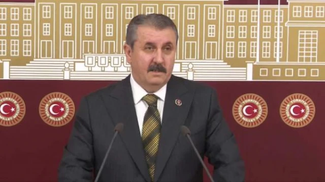 Mustafa Destici: Dokunulmazlıkları kaldırılmalı, milletvekillikleri sonlandırılmalı