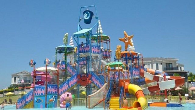 Oasis Aquapark’ı açılıyor, eğlence başlıyor!