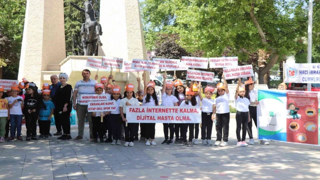 Öğrenciler pandemide artan teknoloji bağımlığına dikkat çekti