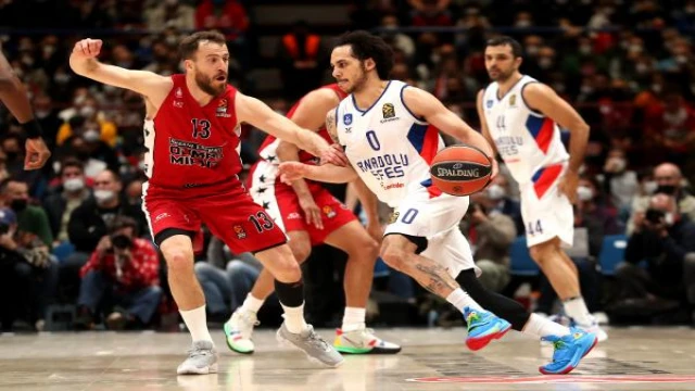 Olimpia Milano - Anadolu Efes: 73 - 66