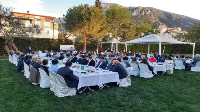 Pamukkale’de okul müdürleri iftar sofrasında buluştu