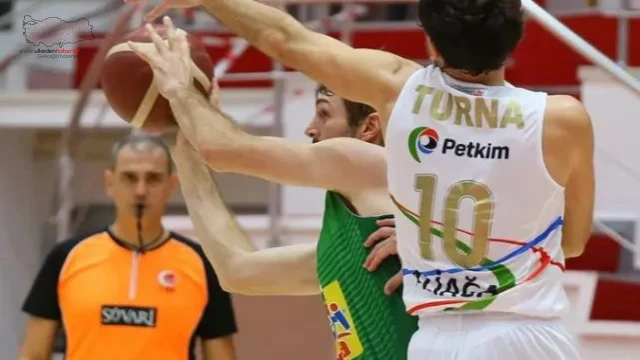 Petkimspor’da yerliler tamam