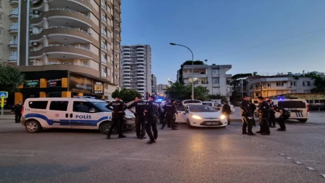 Polisten kaçış kazayla bitti; Sürücü yaralandı, 2 arkadaşı gözaltında