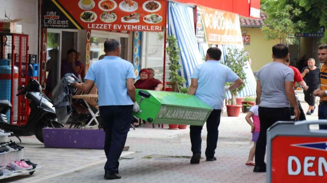 Psikolojik sorunları olduğu ileri sürülen adam çatıda ölü bulundu