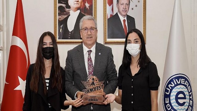 Rektör Budak, “TEKNOFEST gençlerimiz için büyük bir motivasyon kaynağı oluşturuyor”