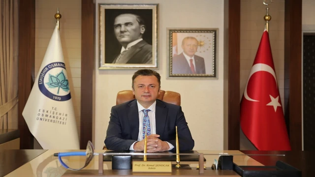 Rektör Şenocak: ”Yunus Emre tüm yönleriyle gençlere daha çok tanıtılmalı”