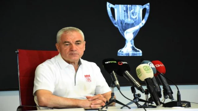 Rıza Çalımbay yarın Sivasspor ile sözleşme yenileyecek