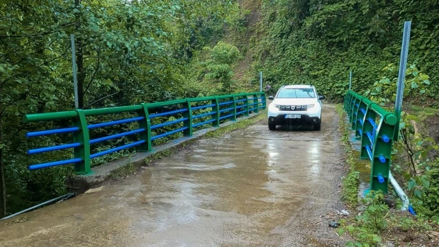 Rize’de köy yolları artık daha güvenli